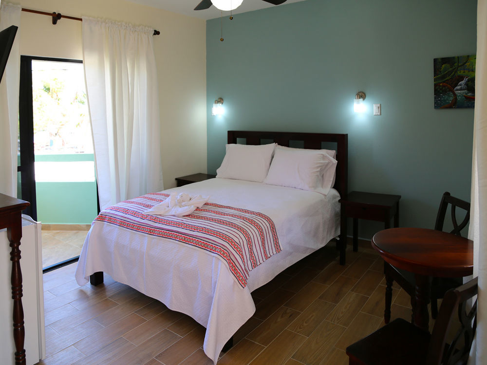Jans Hotel Caye Caulker Bagian luar foto